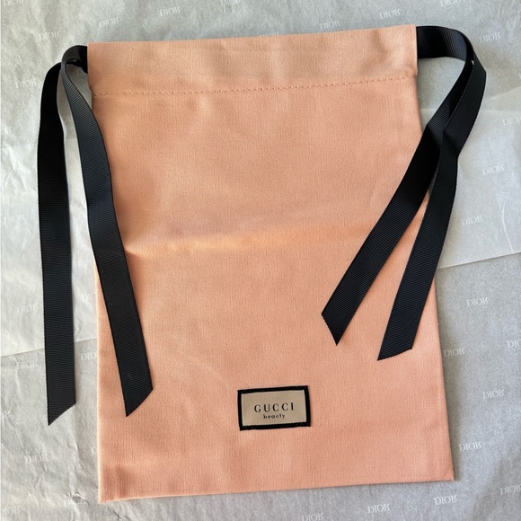 Gucci Beauty Pouch - Picture 2 of 7